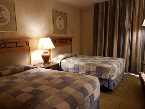 غرفة-ثنائية