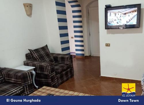 تلفزيون-في-الوحدات-في-الجونة-داون-تاون-من-شركة-الحرية-للحلول-التسويقية-والعقارية