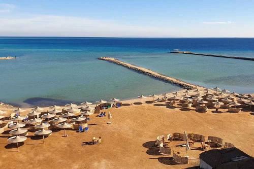 سي-فيو-ترتلز-الغردقة-شركة-الحرية-للحلول-التسويقية-والعقارية-سعادتكم-نصب-أعيننا